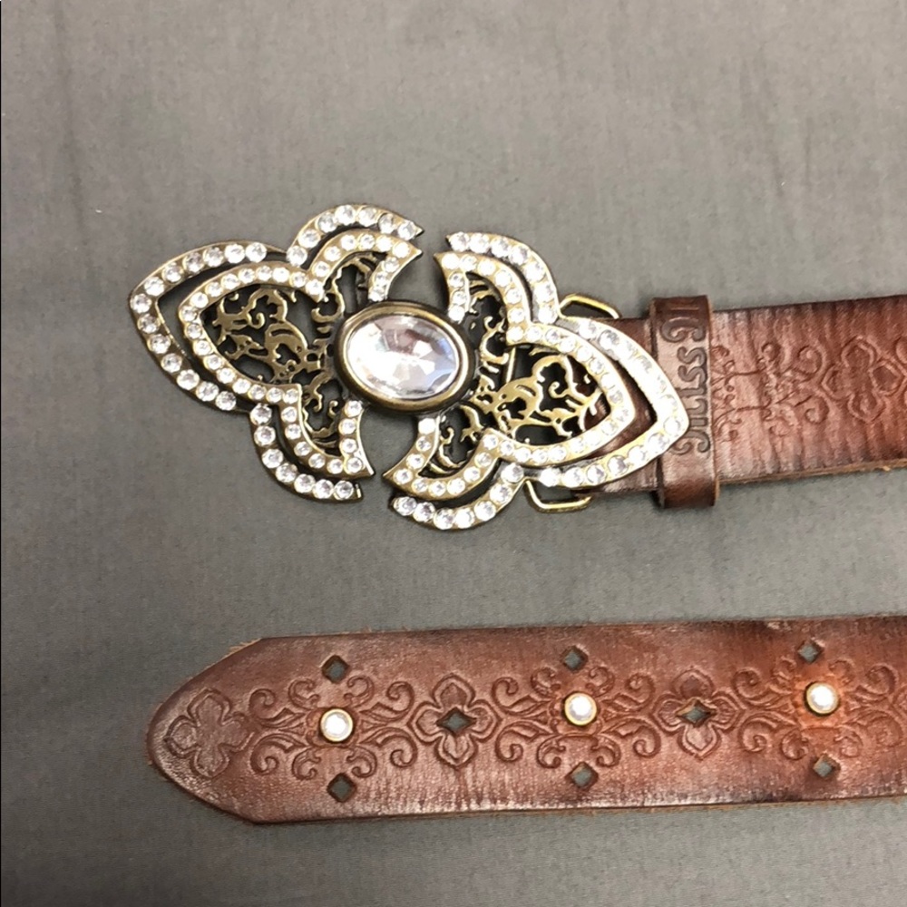 MISS ME Belt size small